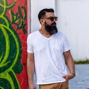 Meet your Posher, Luis